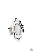 Paparazzi ♥ Garden Oasis - White ♥ Ring