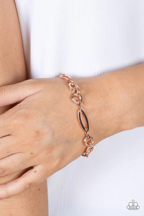 Paparazzi ♥ Chic Charmer - Rose Gold ♥ Bracelet