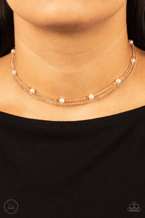 Paparazzi ♥ Daintily Dapper - Gold ♥ Necklace