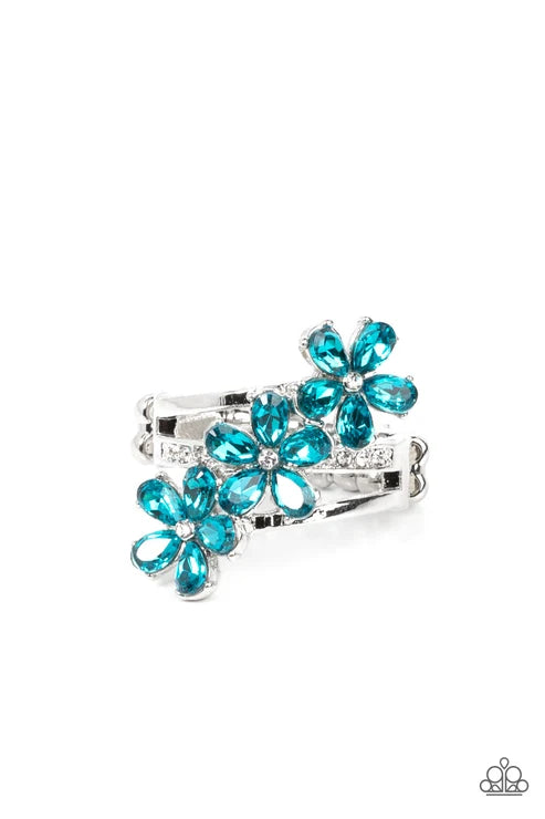 Paparazzi ♥ Posh Petals - Blue ♥ Ring