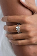 Paparazzi ♥ Enchanting Efflorescence - Pink ♥ Ring