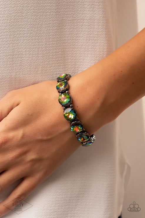 Paparazzi ♥ Glitzy Glamorous - Multi ♥ Bracelet