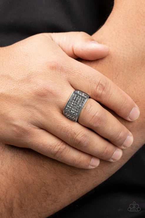 Paparazzi ♥ Metro Merger - Silver ♥ Ring
