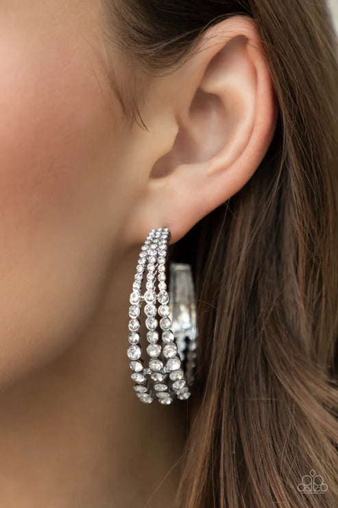 Paparazzi ♥ Cosmopolitan Cool - White ♥ Earrings