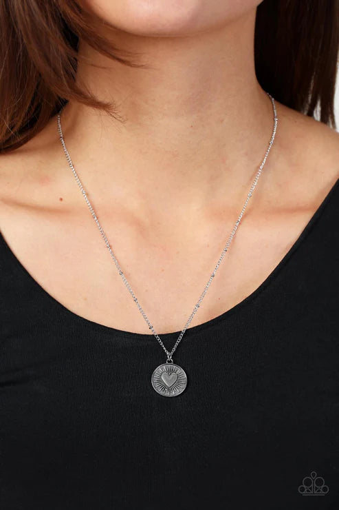 Paparazzi ♥ Lovestruck Shimmer - Silver ♥ Necklace