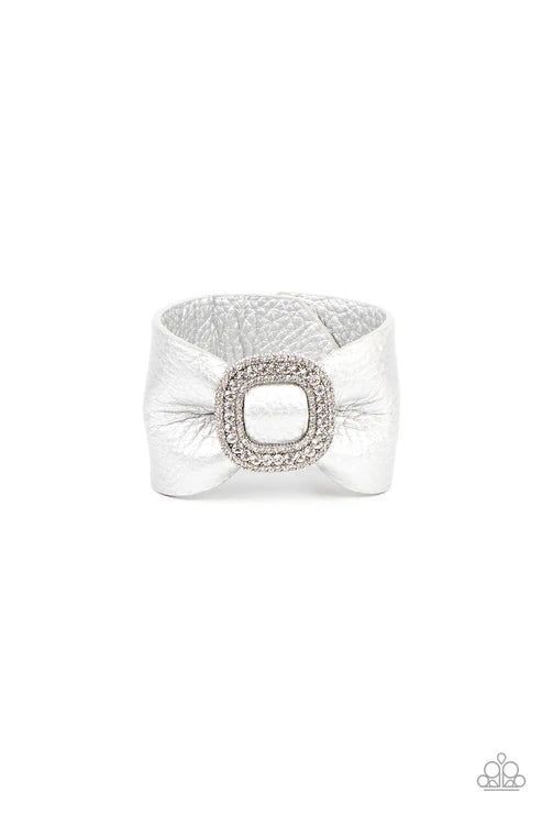 Paparazzi ♥ Lights, SELFIE, Action! - Silver ♥ Bracelet
