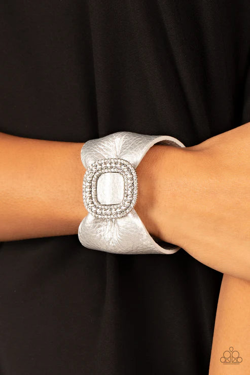 Paparazzi ♥ Lights, SELFIE, Action! - Silver ♥ Bracelet