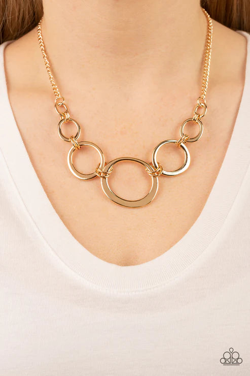 Paparazzi ♥ Short Circuit - Gold ♥ Necklace
