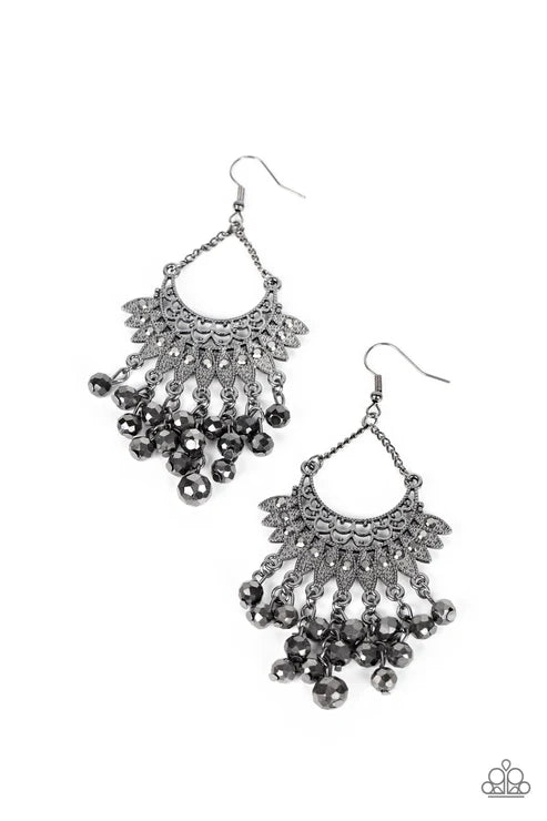 Paparazzi ♥ Chromatic Cascade - Black ♥ Earrings
