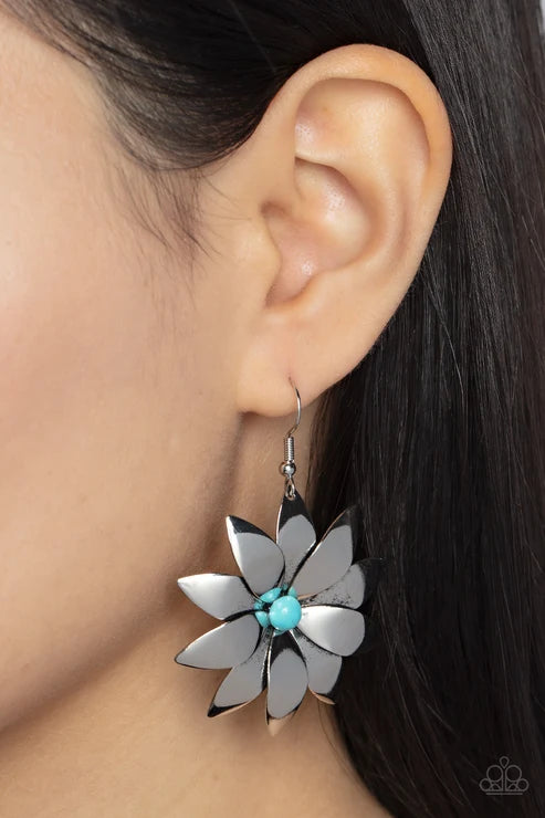 Paparazzi ♥ Pinwheel Prairies - Blue ♥ Earrings