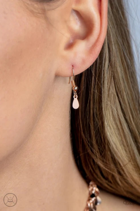Paparazzi ♥ Surreal Shimmer - Rose Gold ♥ Necklace