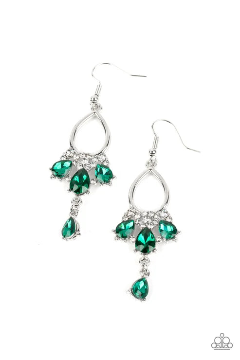 Paparazzi ♥ Coming in Clutch - Green ♥ Earrings