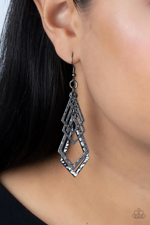 Paparazzi ♥ Totally TERRA-ific - Black ♥ Earrings