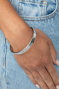 Paparazzi ♥ I Stand All Amazed - Silver ♥ Bracelet