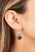 Paparazzi ♥ Subtle Smile - Black ♥ Earrings