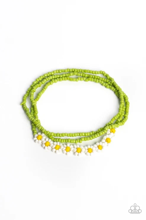 Paparazzi ♥ Buzzworthy Botanicals - White ♥ Bracelet