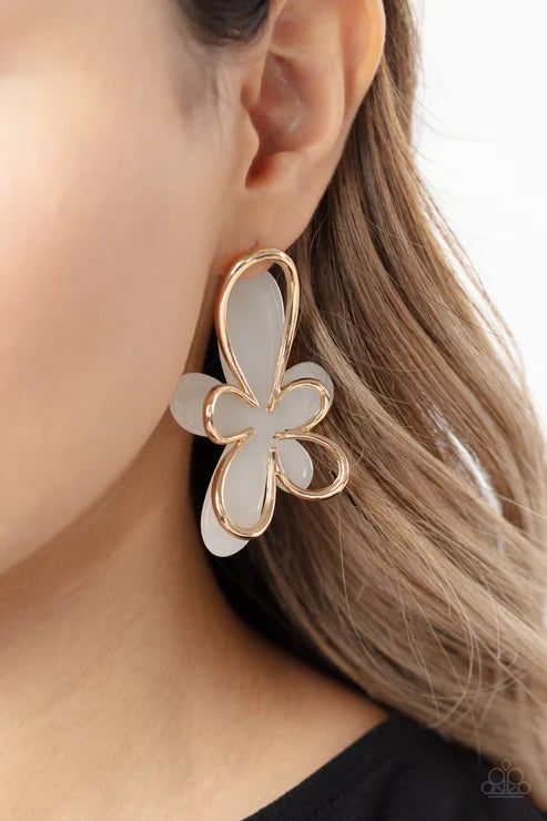 Paparazzi ♥ Glimmering Gardens - Gold ♥ Post Earrings