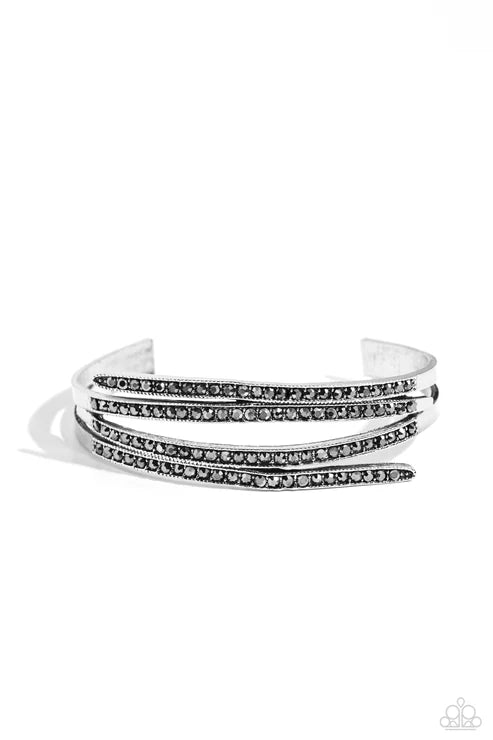 Paparazzi ♥ CURVED Lines - Silver ♥ Bracelet