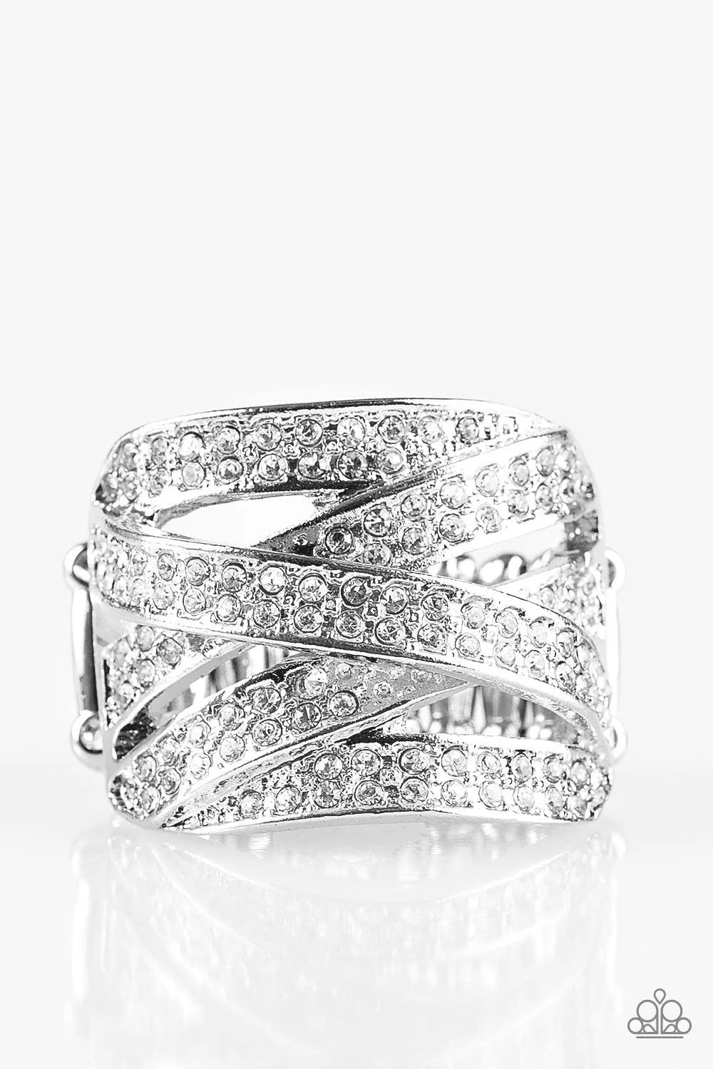 Paparazzi ♥ Life In The Glitter Lane - White ♥ Ring