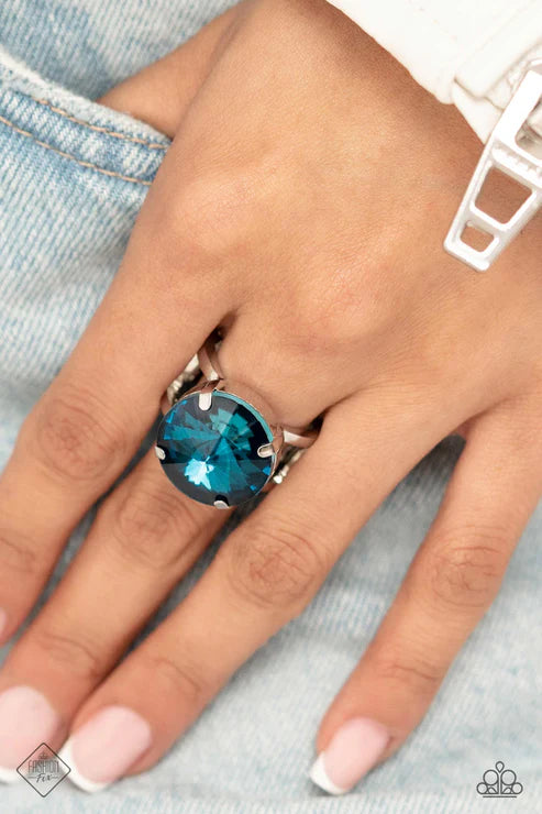 Paparazzi ♥ Pronged Powerhouse - Blue ♥ Ring