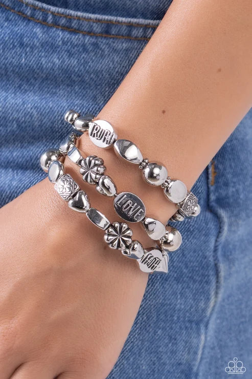 Paparazzi ♥ Enchanting Emotion - Silver ♥ Bracelet