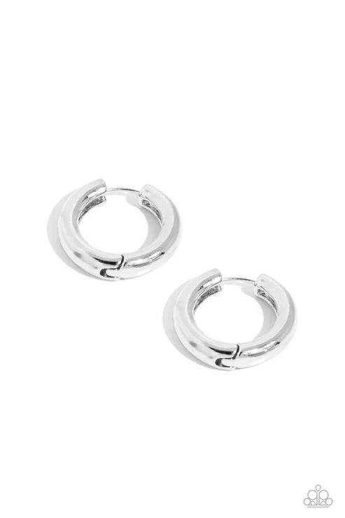 Paparazzi ♥ The New Classic - Silver ♥ Earrings
