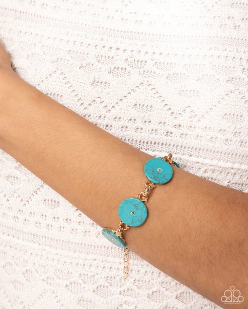 Paparazzi ♥ Savory Season - Gold ♥ Bracelet