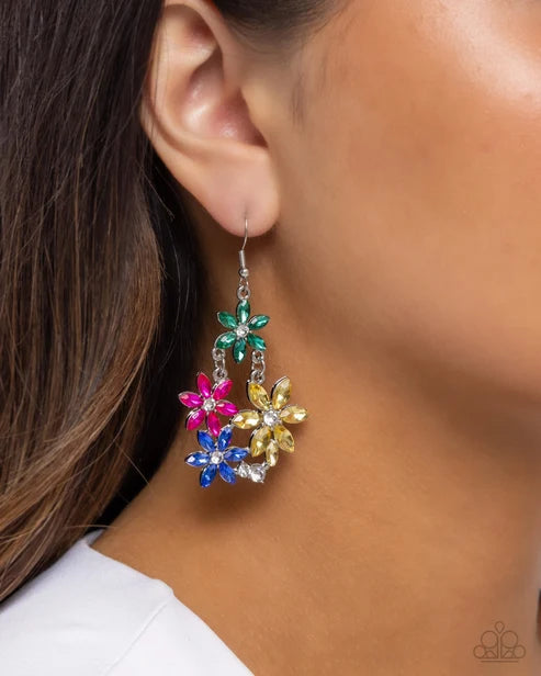 Paparazzi ♥ Floral Founder - Earrings ♥ Earrings