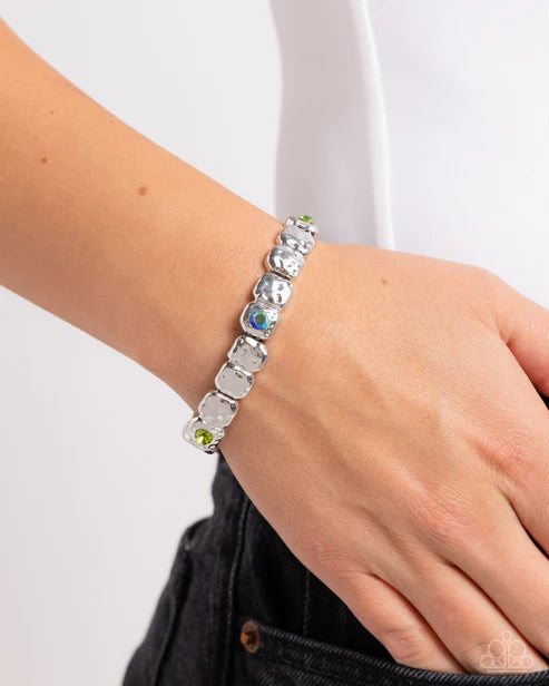 Paparazzi ♥ Faint-Hearted Fashion - Green ♥ Bracelet
