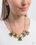 Paparazzi ♥ Folklore Flair - Green ♥ Silver Necklace
