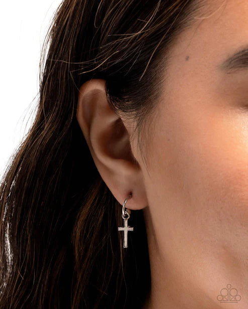 Paparazzi ♥ Daily Divinity - Silver ♥ Earrings