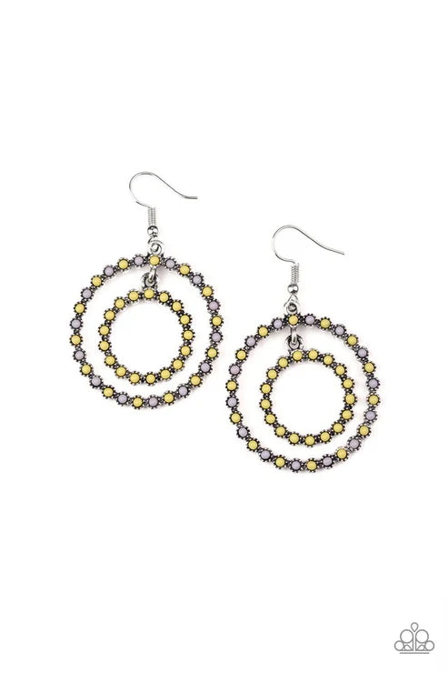Paparazzi ♥ Vibrant Venture - Yellow ♥ Earrings