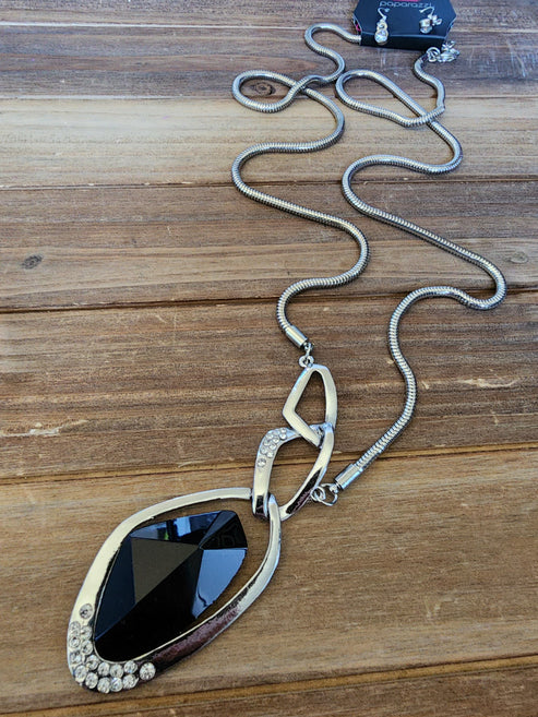 Paparazzi ♥ Optical Opulence - Black ♥ Necklace